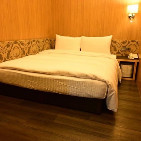 Meworld Hotel - Ximen Taipeh Exterior foto