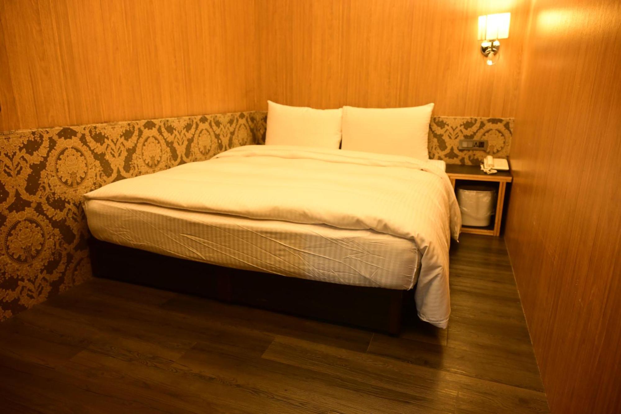 Meworld Hotel - Ximen Taipeh Exterior foto